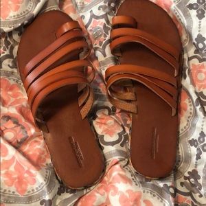 American eagle sandals